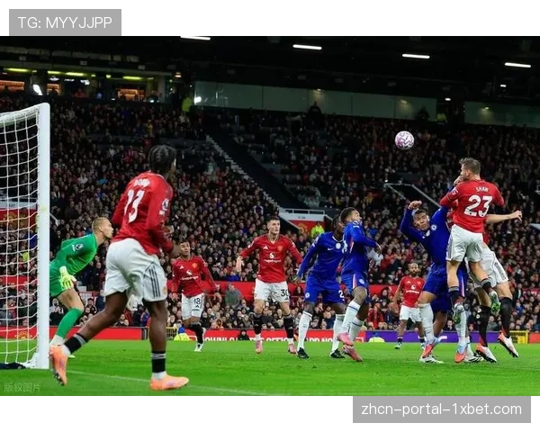 战术观察：曼联缺乏有效纵向突破手段导致进攻停滞